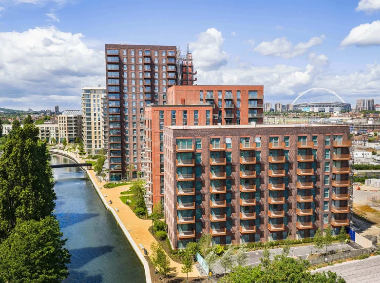 2 bedroom apartment 78 m² London, United Kingdom