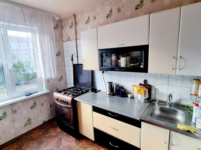 Mieszkanie 4 pokoi 73 m² Mińsk, Białoruś