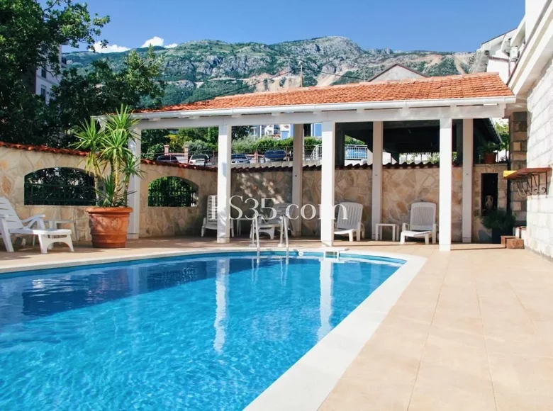 Hotel 800 m² in Becici, Montenegro