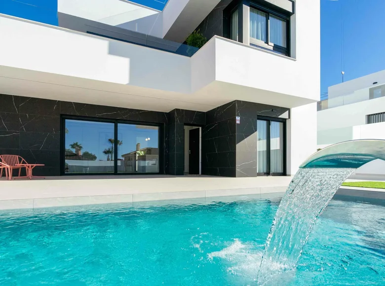 3-Schlafzimmer-Villa 136 m² Rojales, Spanien