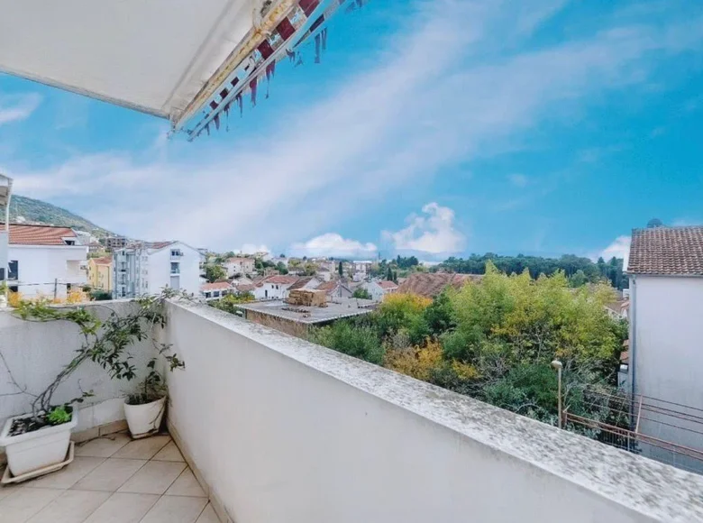 Appartement 4 chambres 106 m² Tivat, Monténégro