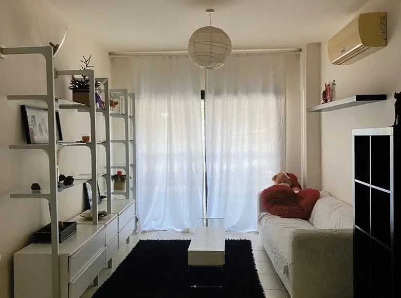 Mieszkanie 2 pokoi 63 m² Mouttagiaka, Cypr