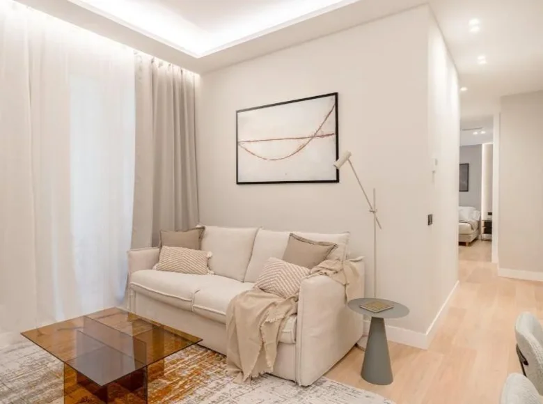 Apartamento 4 habitaciones  Área metropolitana de Madrid y Corredor del Henares, España