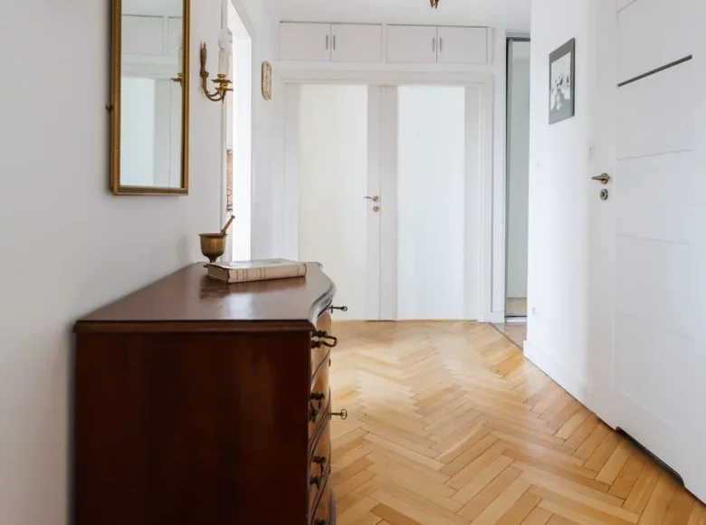 3 room apartment 73 m² Warsaw, Poland