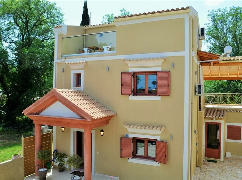 Dom wolnostojący 5 pokojów 161 m² Barbati, Grecja