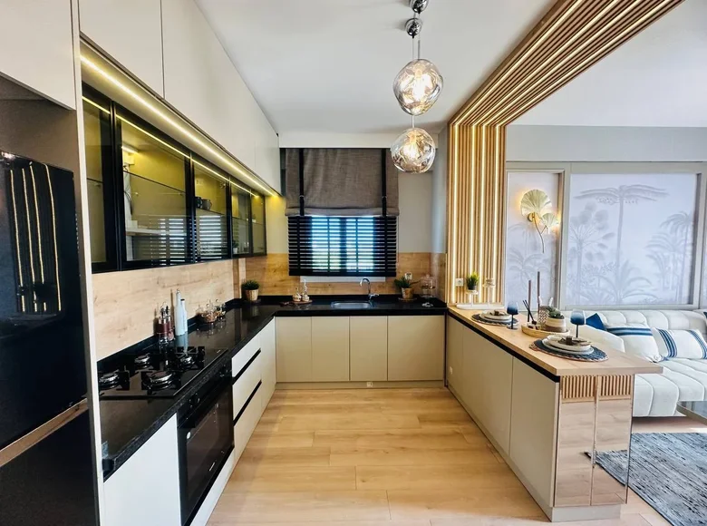 2 bedroom apartment 98 m² Mezitli, Turkey