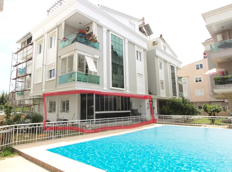 Mieszkanie 2 pokoi 56 m² Guezeloba, Turcja