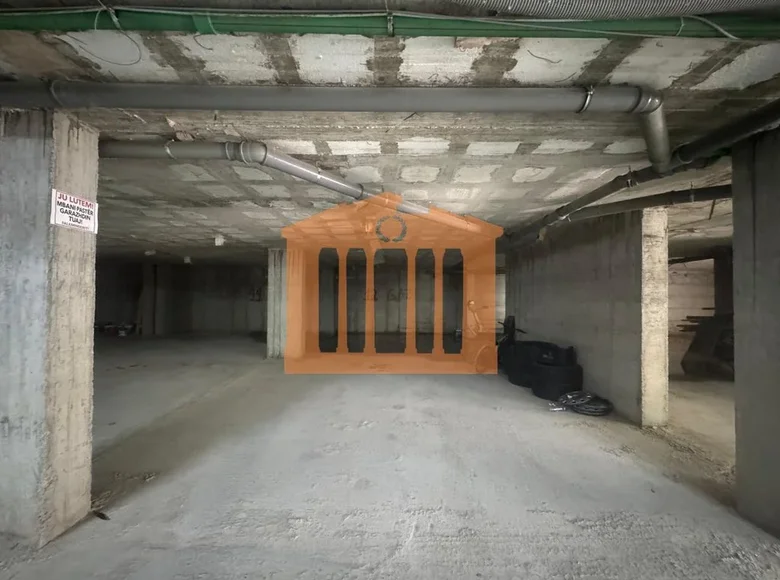 Warehouse 60 m² in Bashkia Durres, Albania
