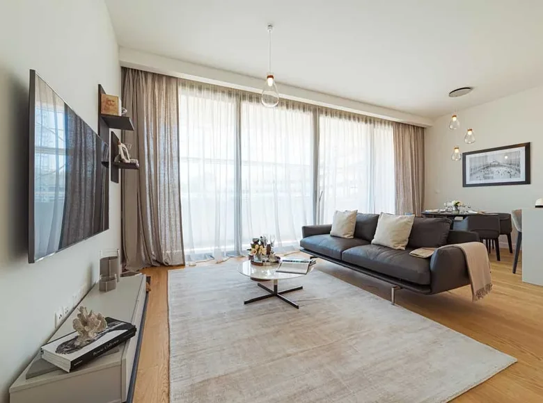 Mieszkanie 4 pokoi 314 m² Społeczność St. Tychon, Cyprus