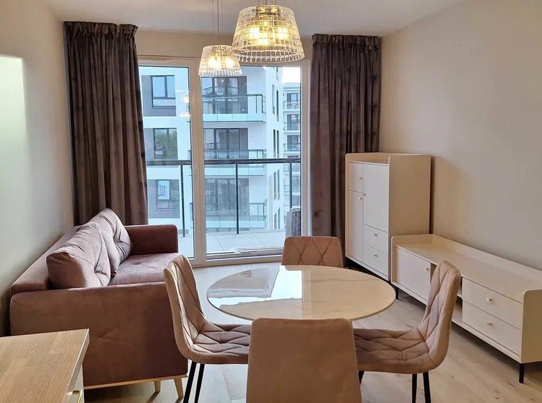 2 room apartment 43 m² in Warsaw, Poland