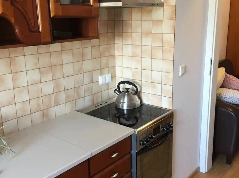 Apartamento 1 habitación 42 m² en Varsovia, Polonia