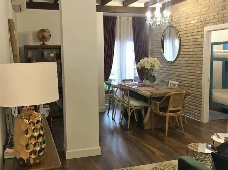 4 bedroom apartment 140 m² Valencian Community, Spain