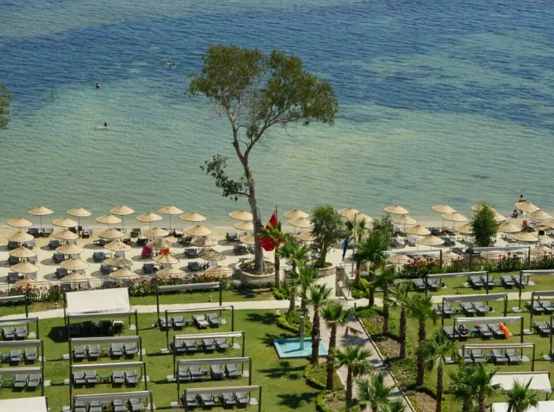 Hotel 35 000 m² en Derekoey, Turquía