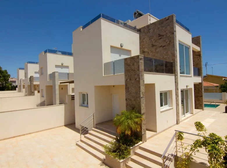 3 bedroom house  Torrevieja, Spain