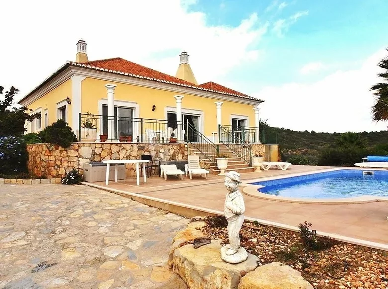3 room villa 220 m² Santa Barbara de Nexe, Portugal