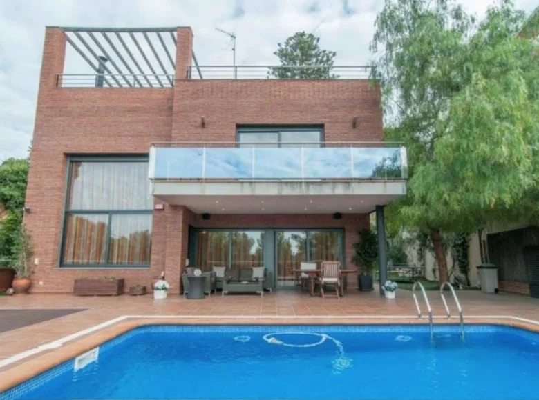 Willa 4 pokoi 368 m² Castelldefels, Hiszpania