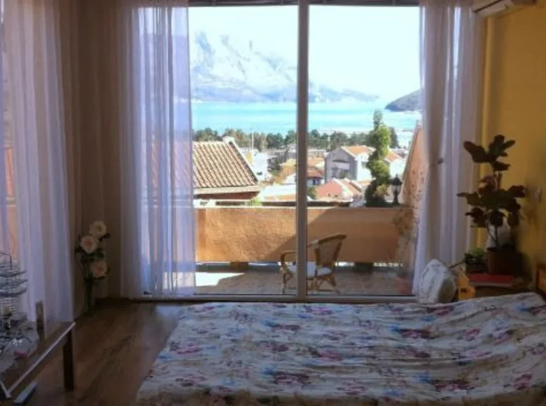 Квартира 3 комнаты 90 м² Будва, Черногория