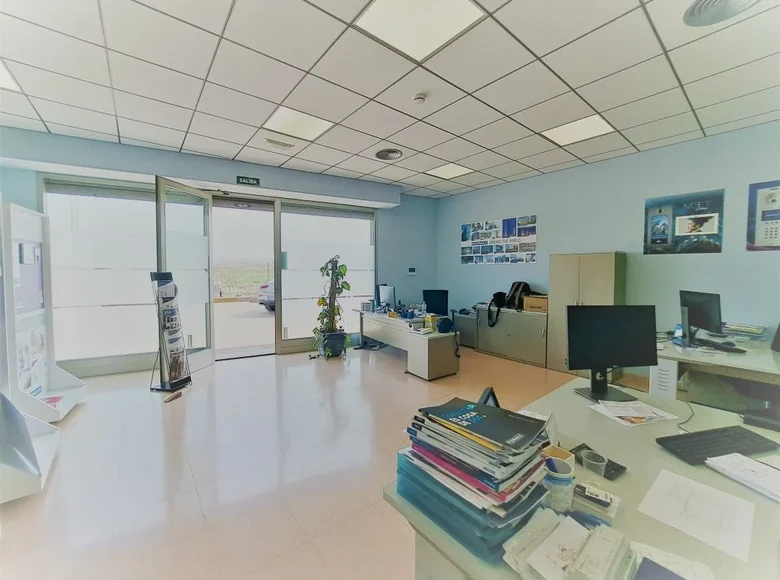 Commercial property 81 m² in Alicante, Spain