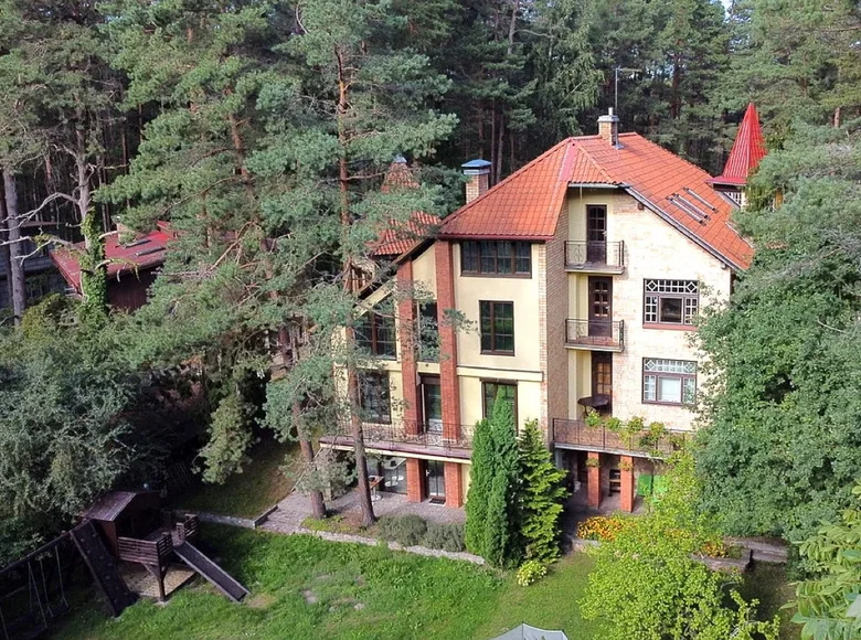 7 room house 252 m² Lacupite, Latvia