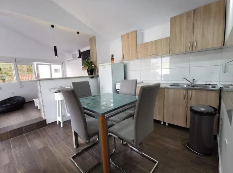 Wohnung 2 Schlafzimmer 100 m² Budva, Montenegro