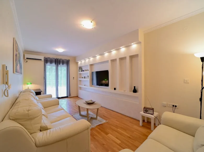3 bedroom apartment 83 m² Budva, Montenegro
