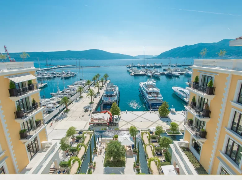 3 room apartment 190 m² Tivat, Montenegro