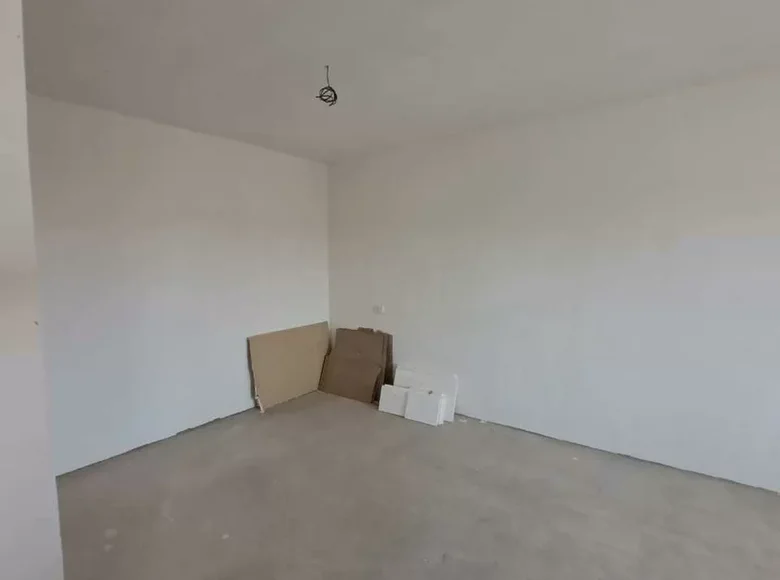 Uy 4 xonalar 170 m² Khanabadda