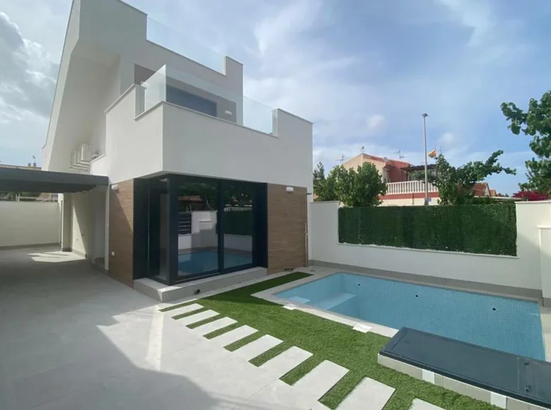 Villa de tres dormitorios 103 m² Los Alcazares, España