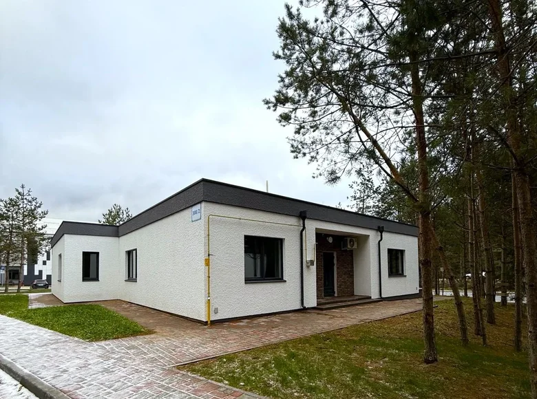 Bliźniak 3 pokoi 120 m² w Kopishche, Białoruś