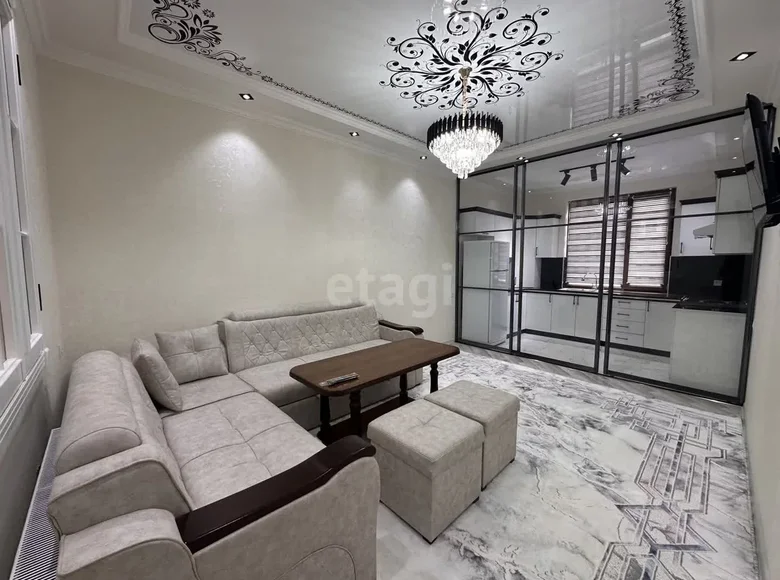 Kvartira 3 xonalar 68 m² Samarqandda