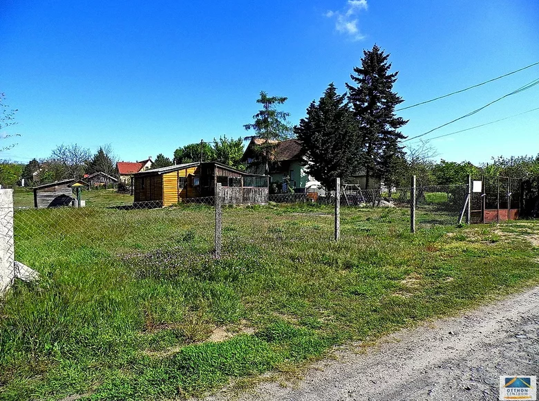 Grundstück 1 402 m² Veresegyhaz, Ungarn
