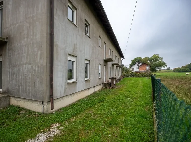 Mieszkanie 15 pokojów 335 m² Zagrzeb, Chorwacja