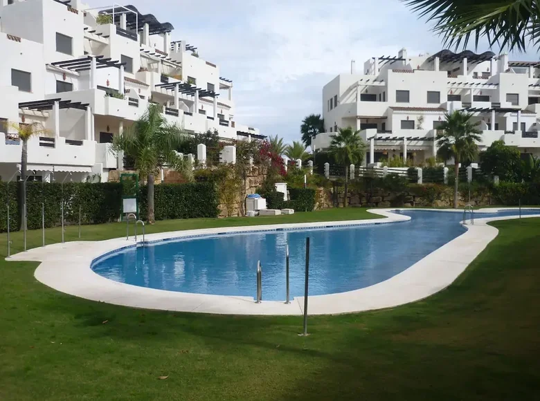 2 bedroom apartment  Estepona, Spain