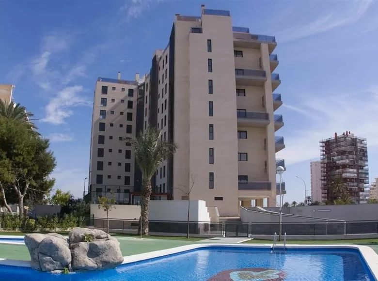 Apartamento 3 habitaciones 77 m² Alicante, España