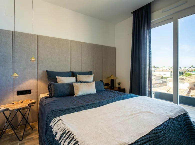 2 bedroom apartment 68 m² San Miguel de Salinas, Spain