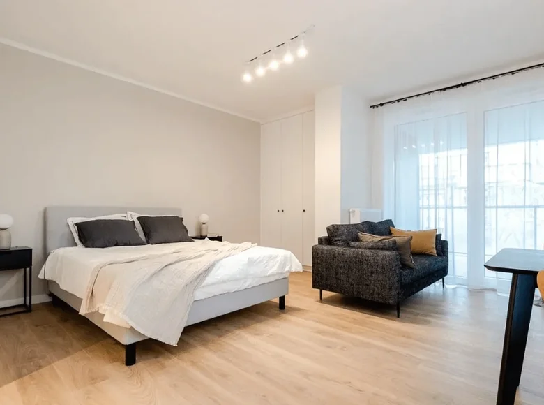 Kawalerka 1 pokój 33 m² w Warszawa, Polska