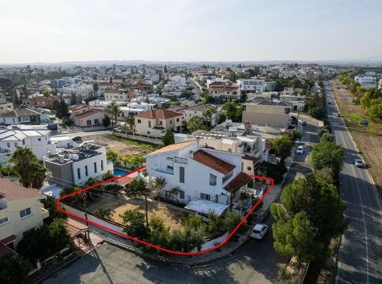 Dom wolnostojący 1 pokój 238 m² Lakatamia, Cyprus