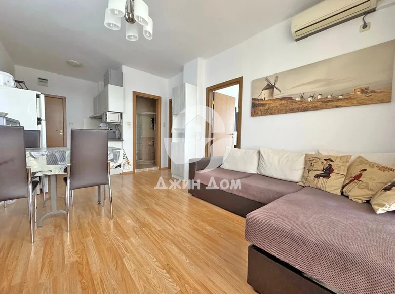 Квартира 3 комнаты 77 м² Несебр, Болгария