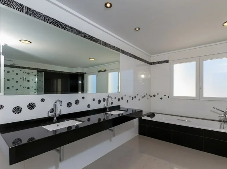 Вилла 4 спальни 600 м² Orihuela, Испания