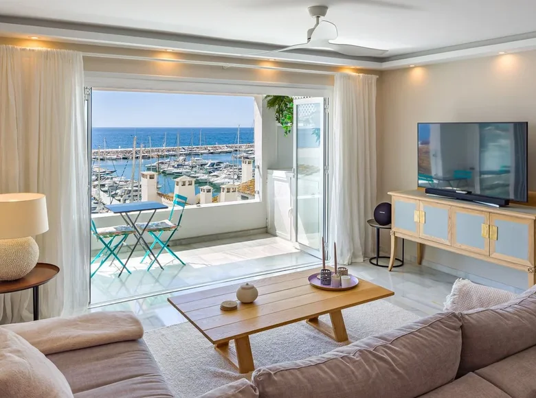 Wohnung 2 Schlafzimmer  Marbella, Spanien