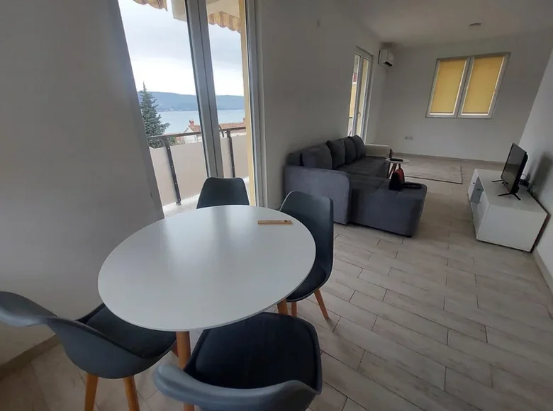 Wohnung 1 Schlafzimmer 52 m² Igalo, Montenegro