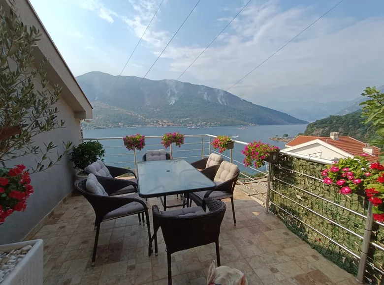 1 bedroom Villa 53 m² Lepetane, Montenegro