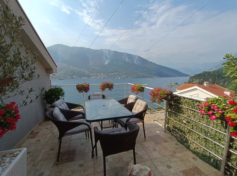 Villa 53 m² Lepetane, Monténégro