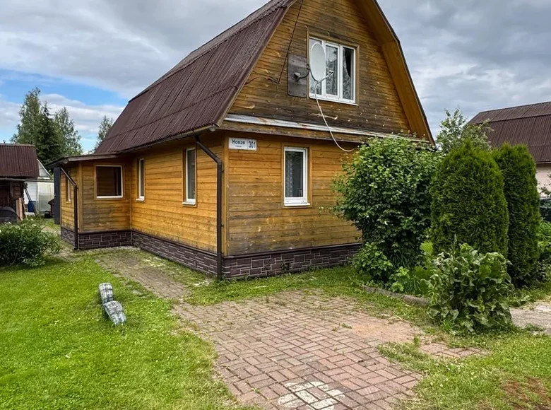 Haus 2 zimmer 69 m² Kirovskoe gorodskoe poselenie, Russland