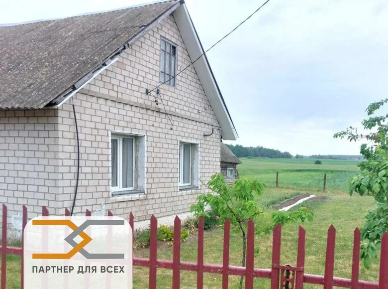 Casa 60 m² Uzdzienski siel ski Saviet, Bielorrusia