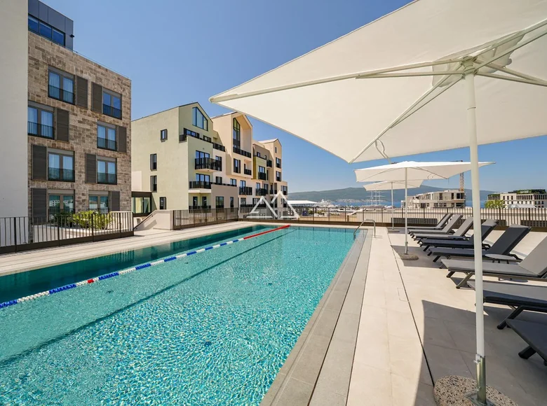 1 bedroom apartment 63 m² Tivat, Montenegro