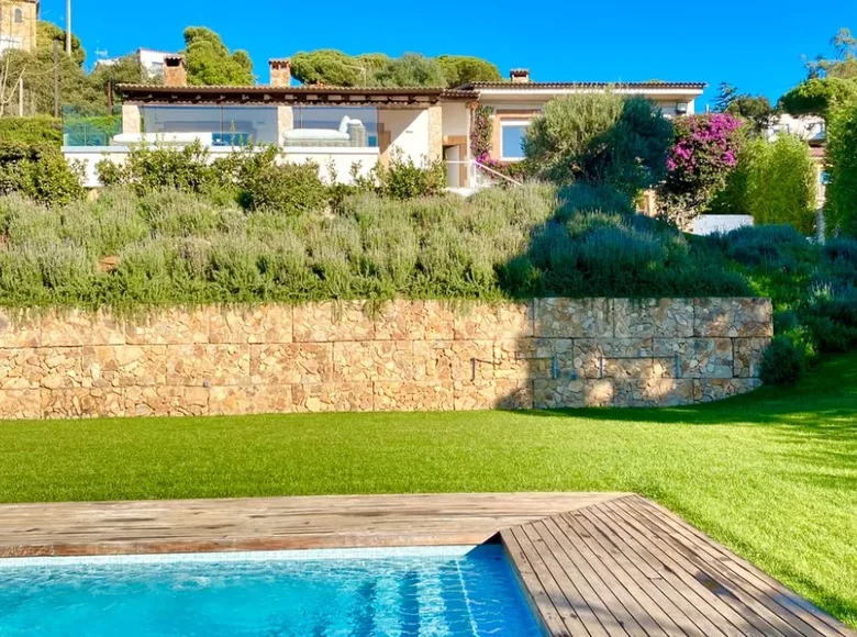 4-Schlafzimmer-Villa 247 m² Platja dAro, Spanien