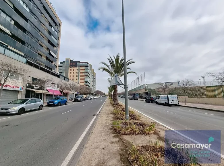 Commercial property 101 m² in Alicante, Spain