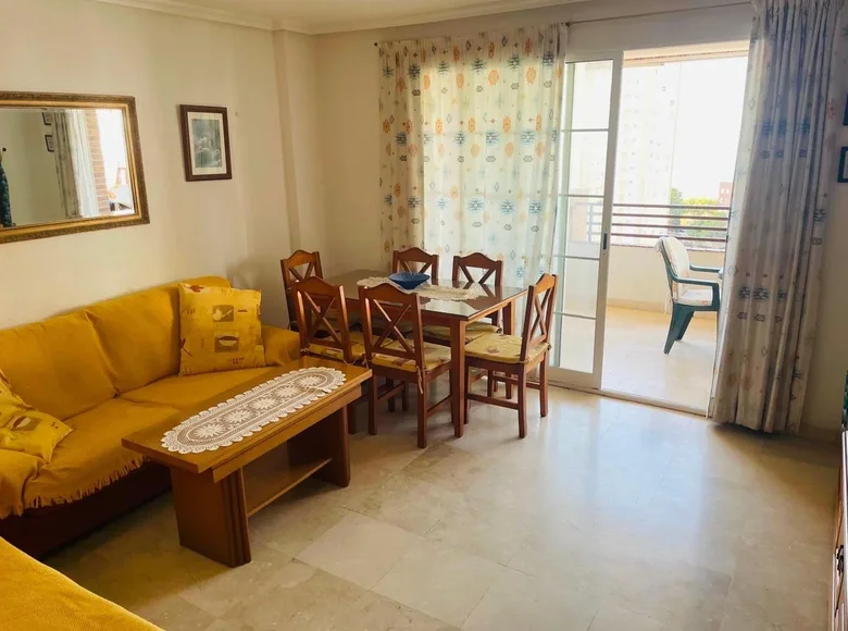 Mieszkanie 3 pokoi 120 m² Benidorm, Hiszpania
