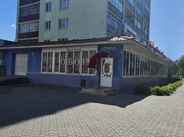 Shop 376 m² in Homyel, Belarus